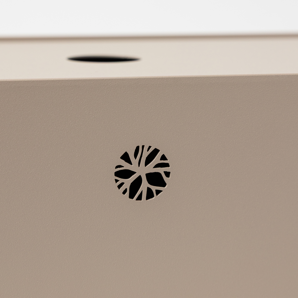 EMBRACE | Nell Metal Box - Beige