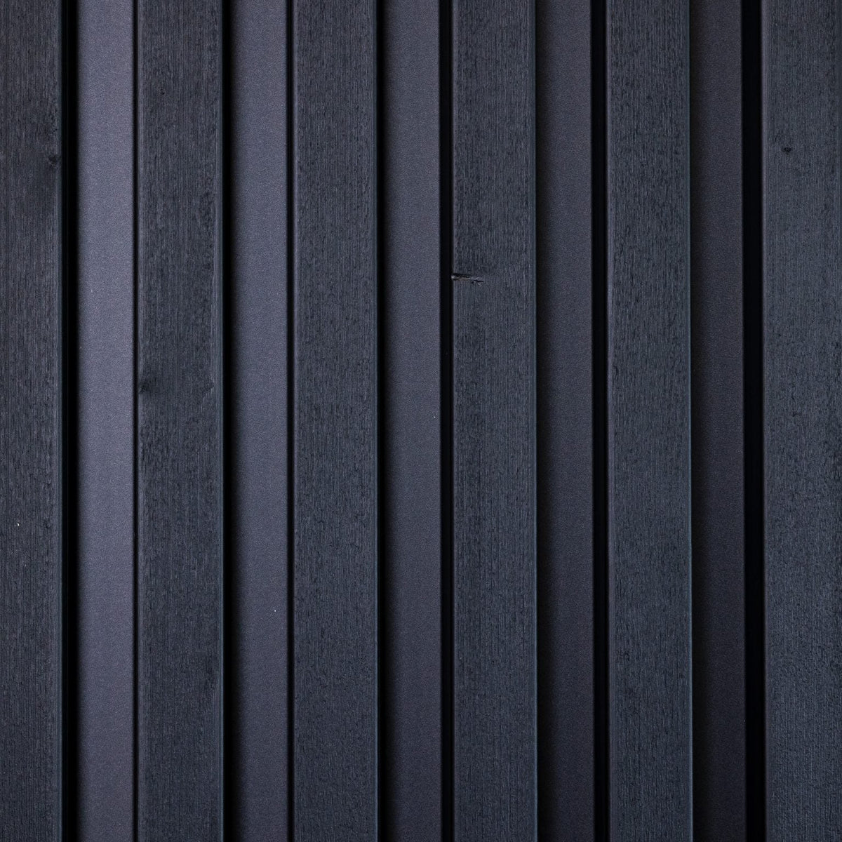 Aluwood outdoor slat cladding panel in Black