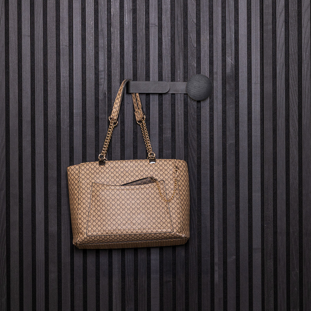 Create | Horizontal Hangers