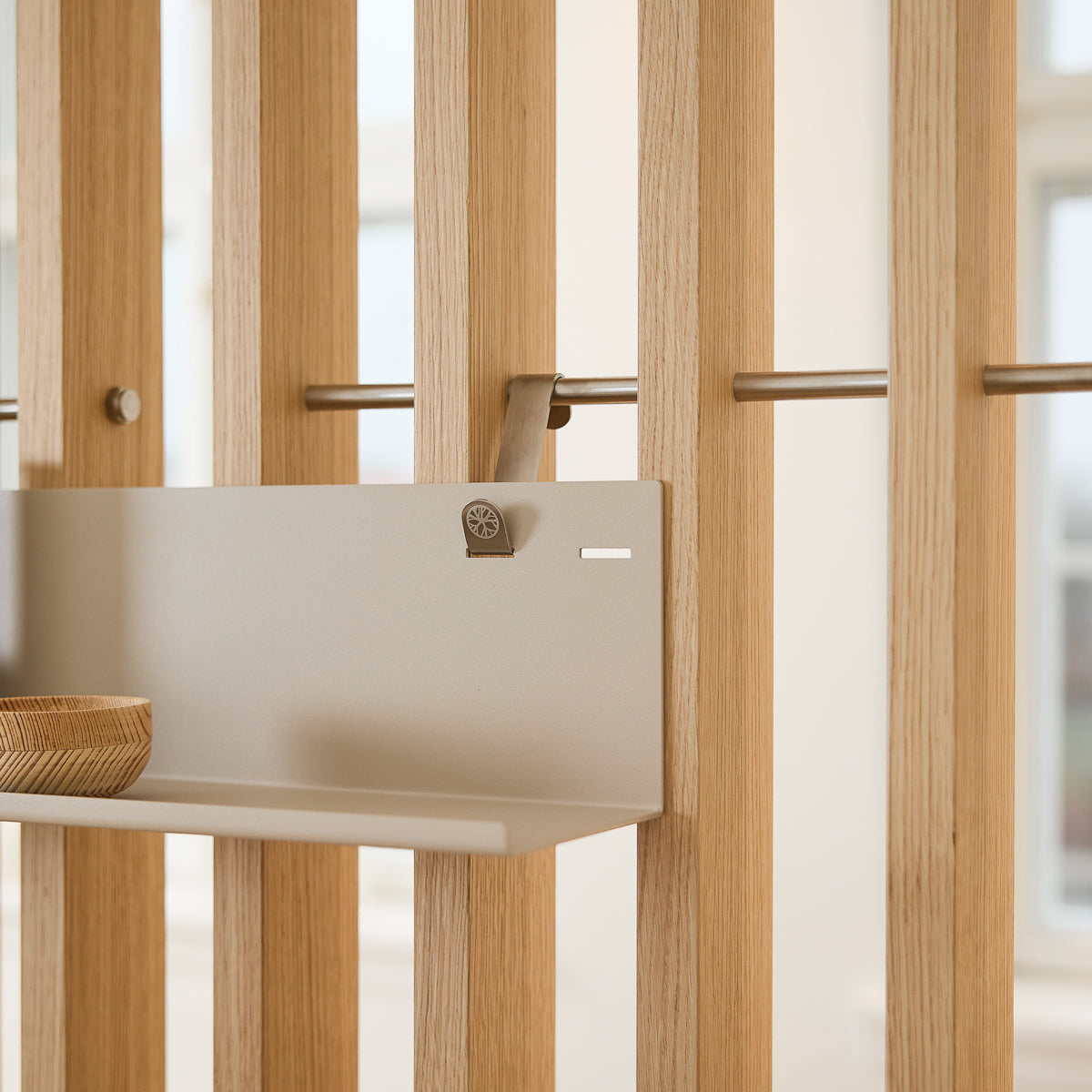 EMBRACE | Nell Metal Shelf