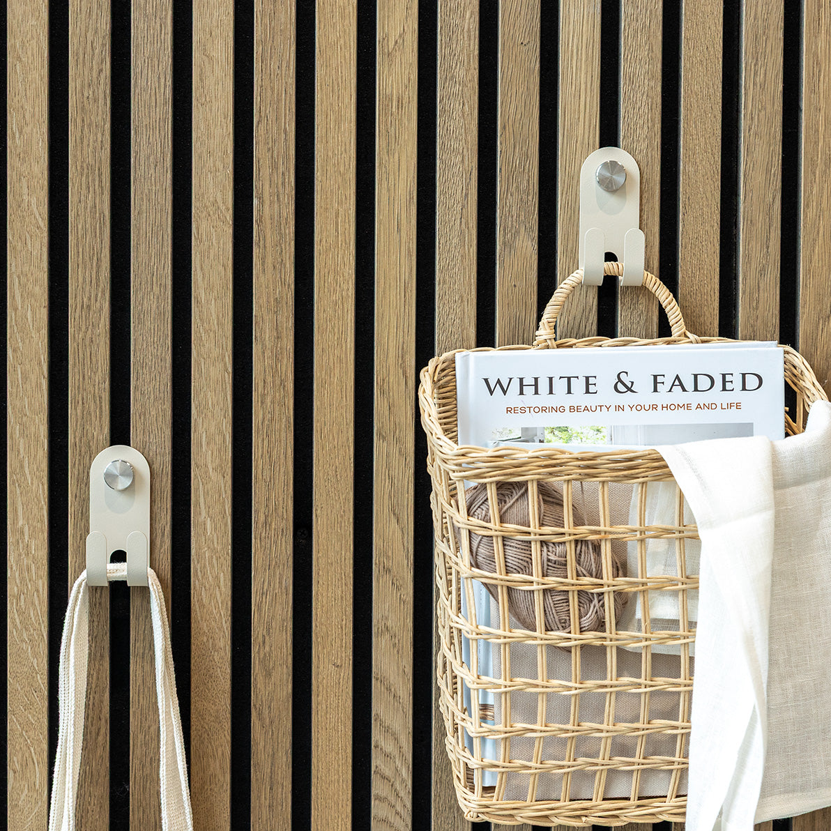 CREATE | Double Hanger